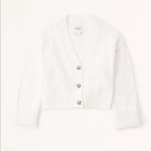 Brand new and never worn! White cardigan from Abercrombie! Size small!